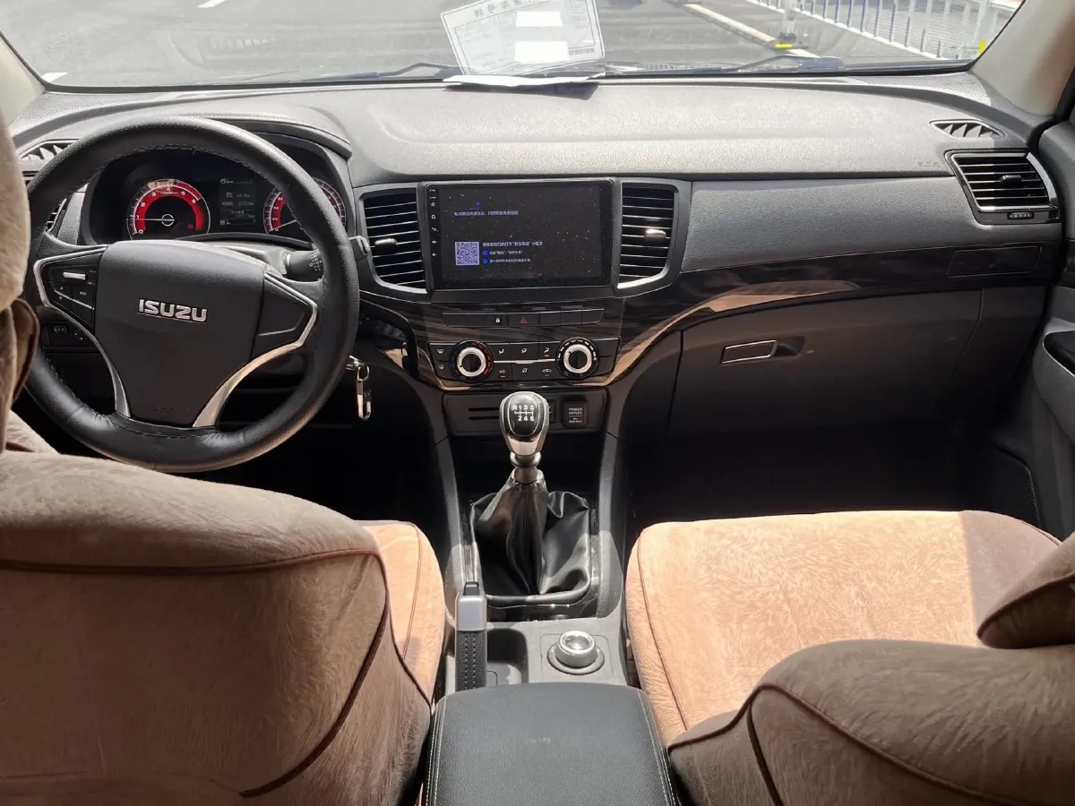 2020 Isuzu LingTuo 2.5T 150HP L4 6MT,autocango,china used car exporter,china ev exporter,chinese used car exporter,chinese used ev exporter