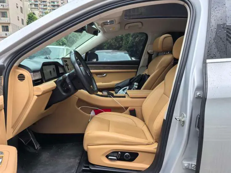 2022 Isuzu Mu-X 2.0T 220HP L4 8AT,autocango,china used car exporter,china ev exporter,chinese used car exporter,chinese used ev exporter