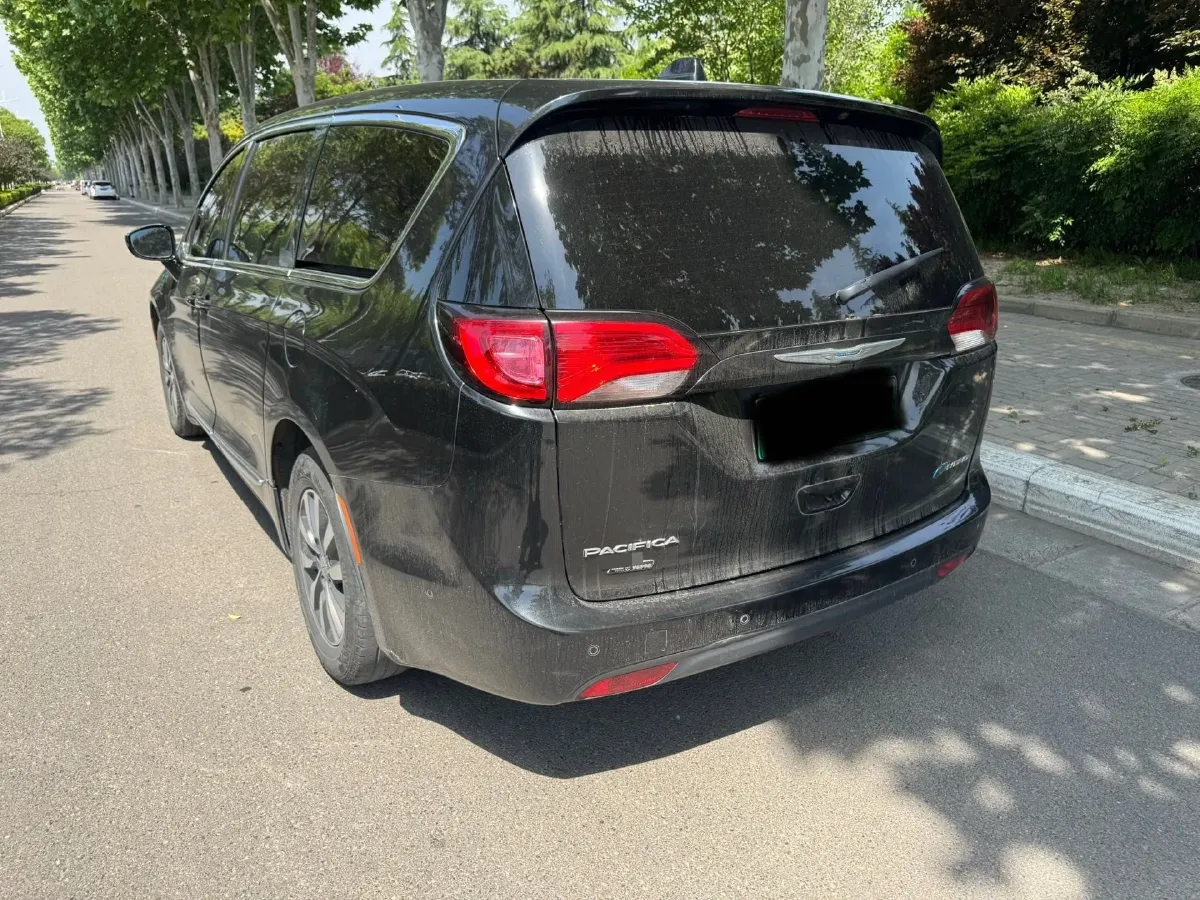 2018 Chrysler Pacifica 3.6L 245HP V6 E-CVT PHEV 16KWH,autocango,china used car exporter,china ev exporter,chinese used car exporter,chinese used ev exporter