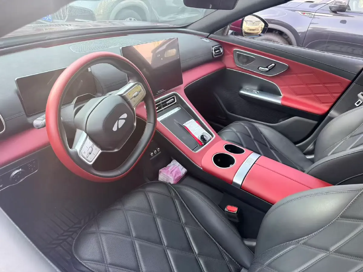 2025 Fulwin FulwinA9L 1.5T 156HP L4 1DHT PHEV,autocango,china used car exporter,china ev exporter,chinese used car exporter,chinese used ev exporter