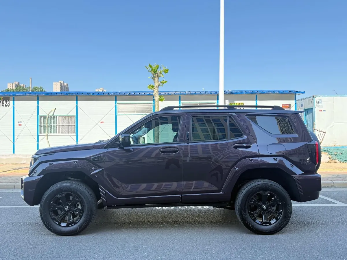 2026 Tank 400 2.0T 252HP L4 9AT PHEV,autocango,china used car exporter,china ev exporter,chinese used car exporter,chinese used ev exporter