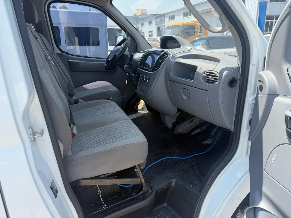 2023 Iveco JuXing 2.0T 126HP L4 6MT,autocango,china used car exporter,china ev exporter,chinese used car exporter,chinese used ev exporter