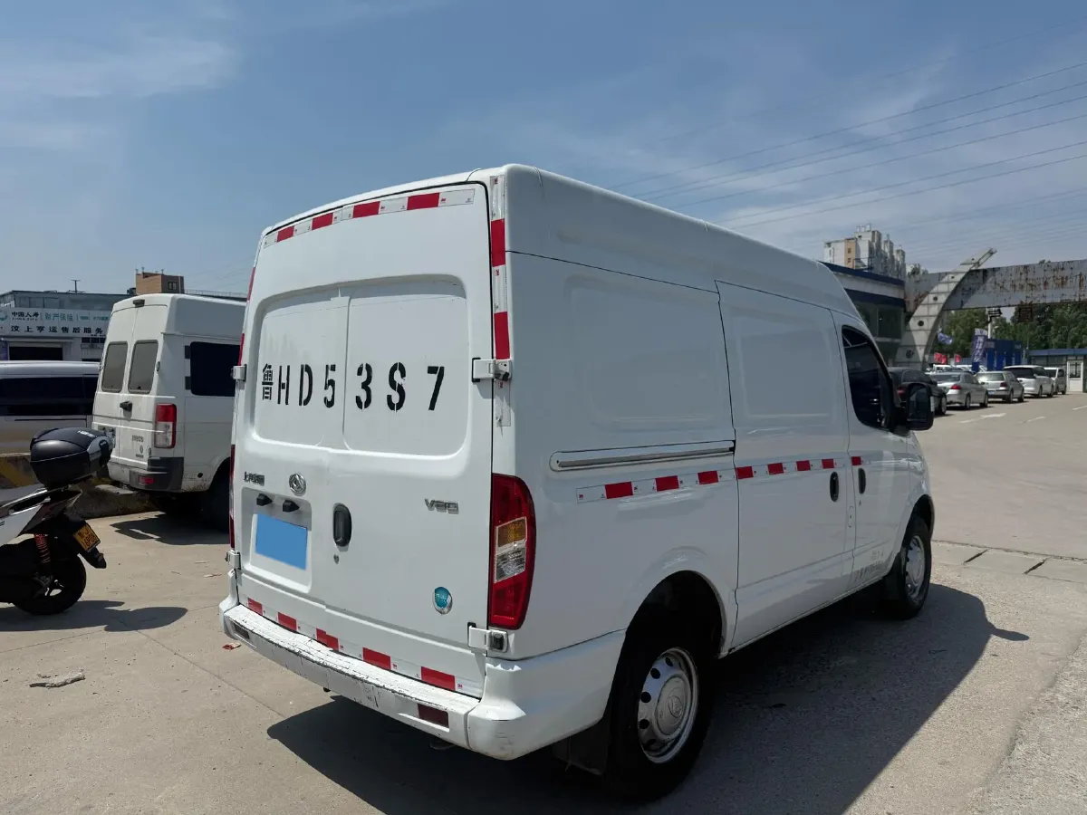 2023 Iveco JuXing 2.0T 126HP L4 6MT,autocango,china used car exporter,china ev exporter,chinese used car exporter,chinese used ev exporter