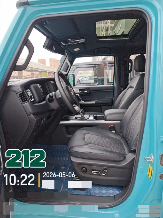 2025 212 212 T01 2.0T 252HP L4 8AT,autocango,china used car exporter,china ev exporter,chinese used car exporter,chinese used ev exporter