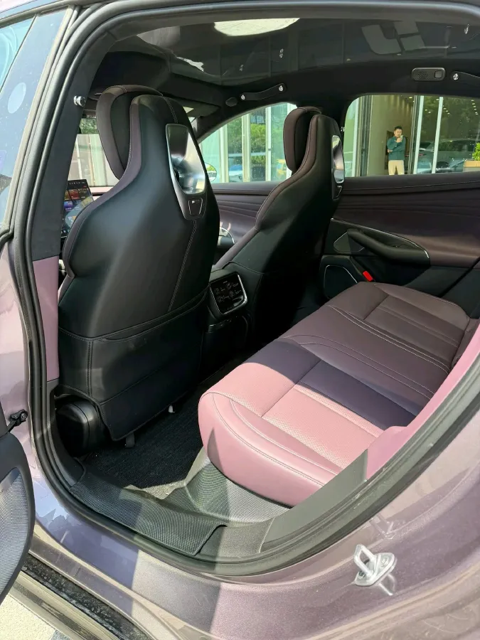 2026 Avatr 07 1.5T 156HP L4 REEV,autocango,china used car exporter,china ev exporter,chinese used car exporter,chinese used ev exporter