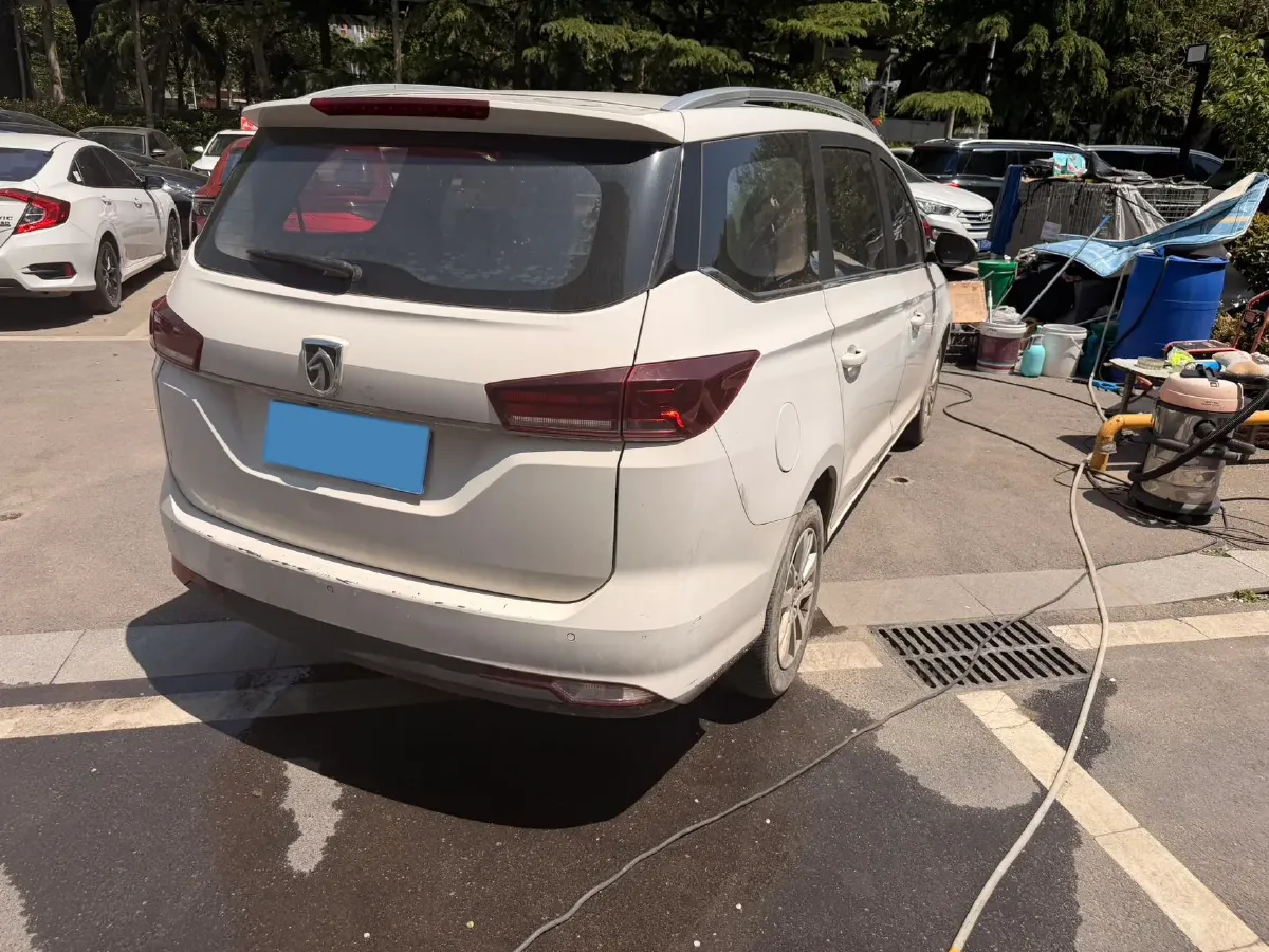 2018 BaoJun 360 1.5L 112HP L4 6MT,autocango,china used car exporter,china ev exporter,chinese used car exporter,chinese used ev exporter