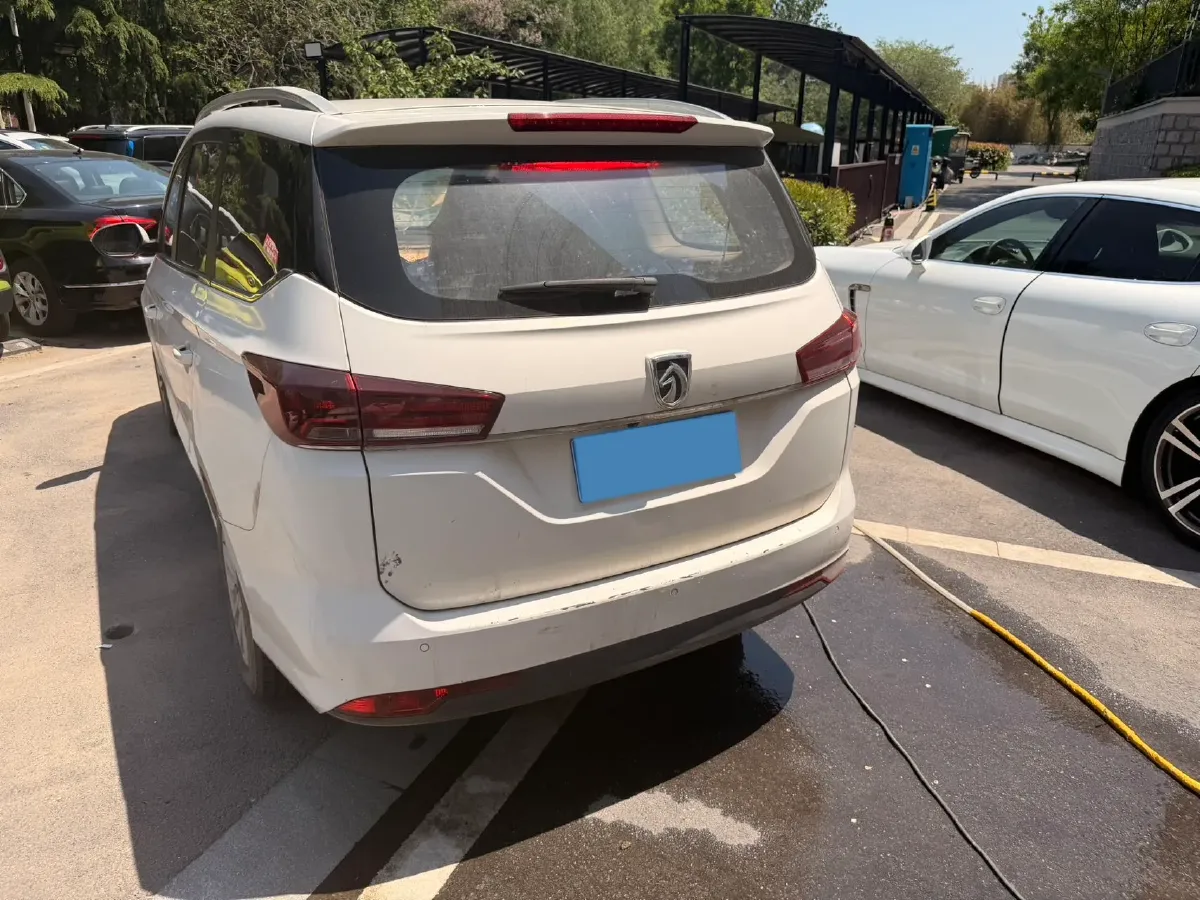 2018 BaoJun 360 1.5L 112HP L4 6MT,autocango,china used car exporter,china ev exporter,chinese used car exporter,chinese used ev exporter