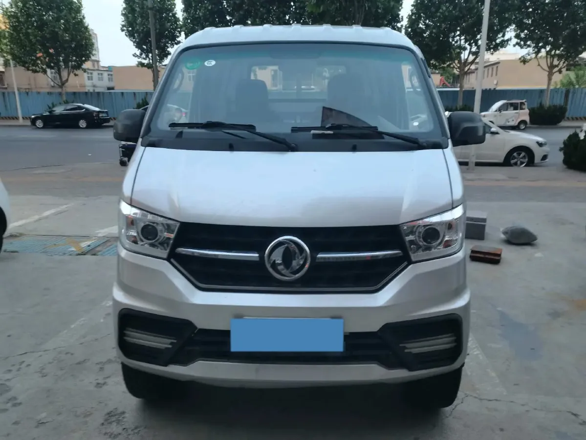 2023 DongFeng DFSK D71 1.6L 122HP L4 5MT,autocango,china used car exporter,china ev exporter,chinese used car exporter,chinese used ev exporter