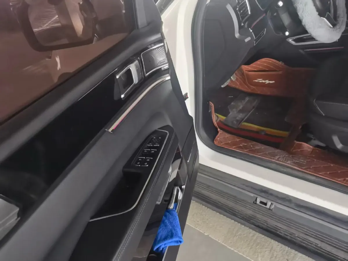 2017 Zotye T700 1.8T 177HP L4 6DCT,autocango,china used car exporter,china ev exporter,chinese used car exporter,chinese used ev exporter