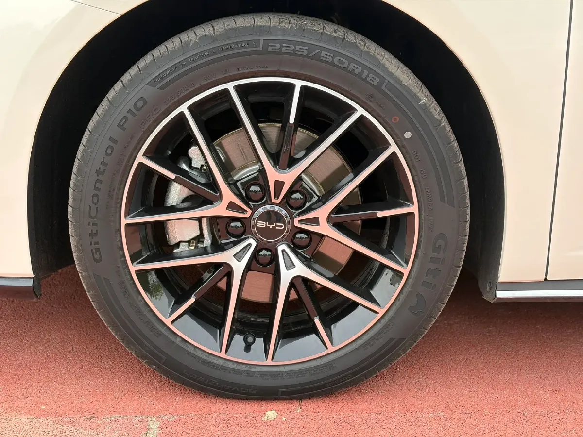 2025 BYD Seal07 DM-i 1.5L 101HP L4 E-CVT PHEV 17.6KWH,autocango,china used car exporter,china ev exporter,chinese used car exporter,chinese used ev exporter