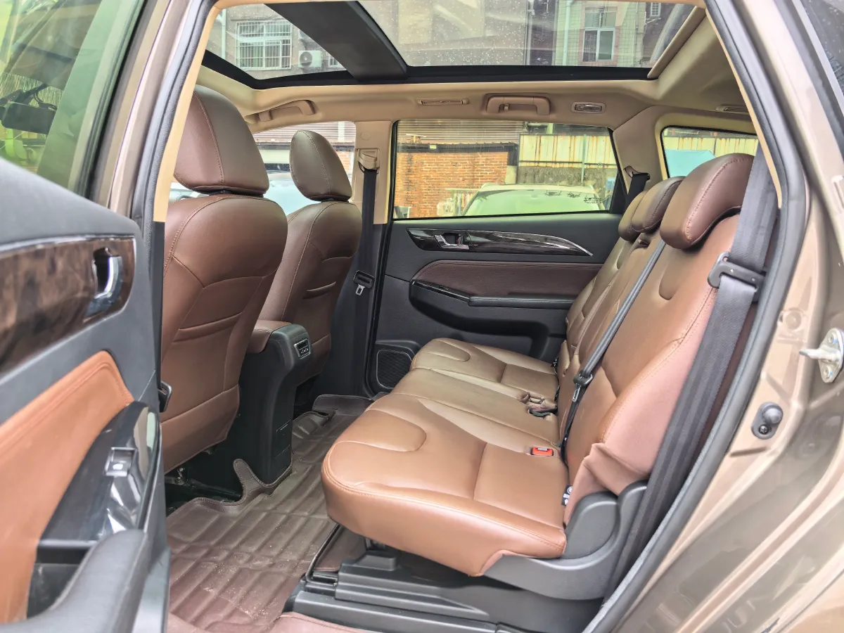 2017 LiFan XuanLang 2.0L 141HP L4 CVT,autocango,china used car exporter,china ev exporter,chinese used car exporter,chinese used ev exporter