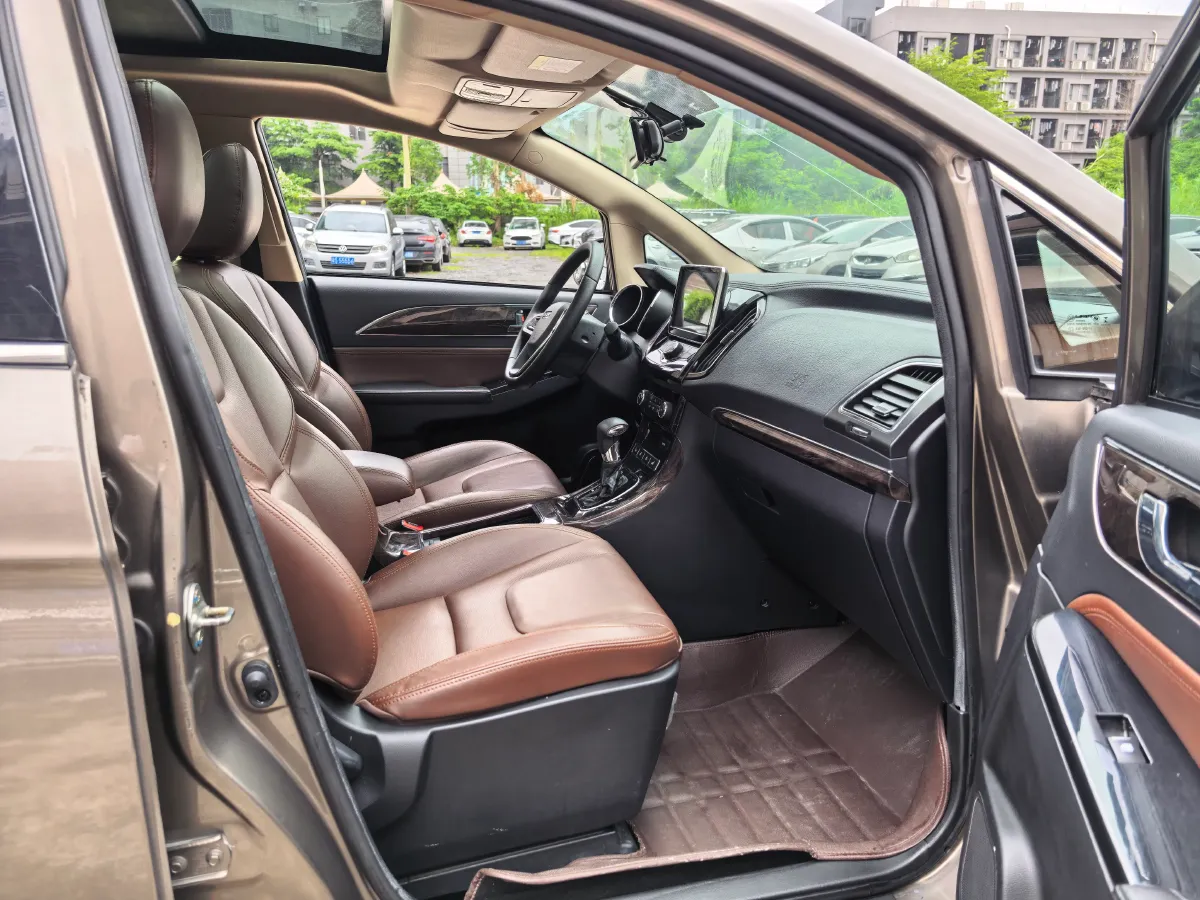 2017 LiFan XuanLang 2.0L 141HP L4 CVT,autocango,china used car exporter,china ev exporter,chinese used car exporter,chinese used ev exporter