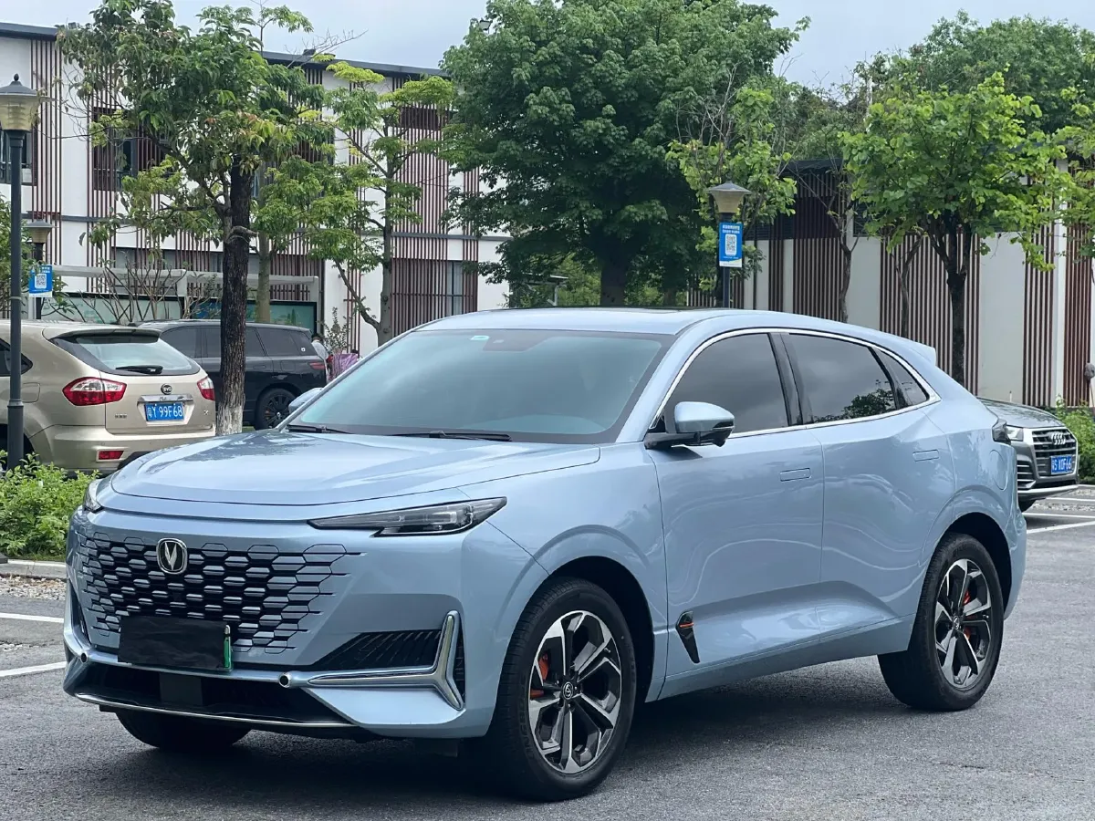 2022 Bestune T99 2.0T 224HP L4 6AT,autocango,china used car exporter,china ev exporter,chinese used car exporter,chinese used ev exporter