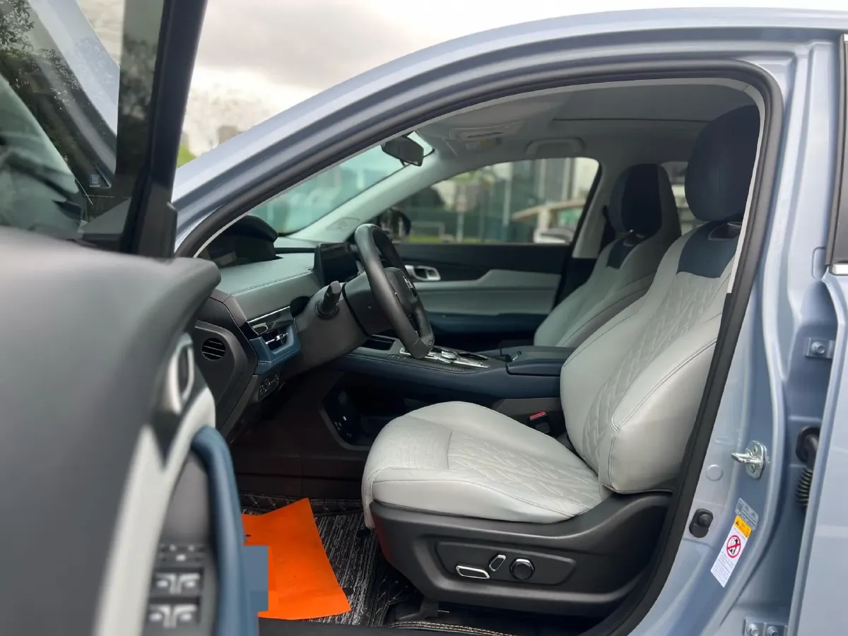 2022 Bestune T99 2.0T 224HP L4 6AT,autocango,china used car exporter,china ev exporter,chinese used car exporter,chinese used ev exporter
