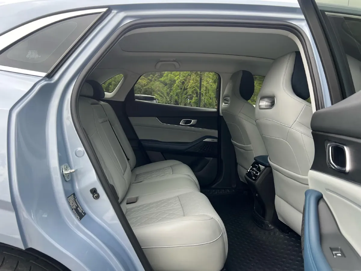 2022 Bestune T99 2.0T 224HP L4 6AT,autocango,china used car exporter,china ev exporter,chinese used car exporter,chinese used ev exporter