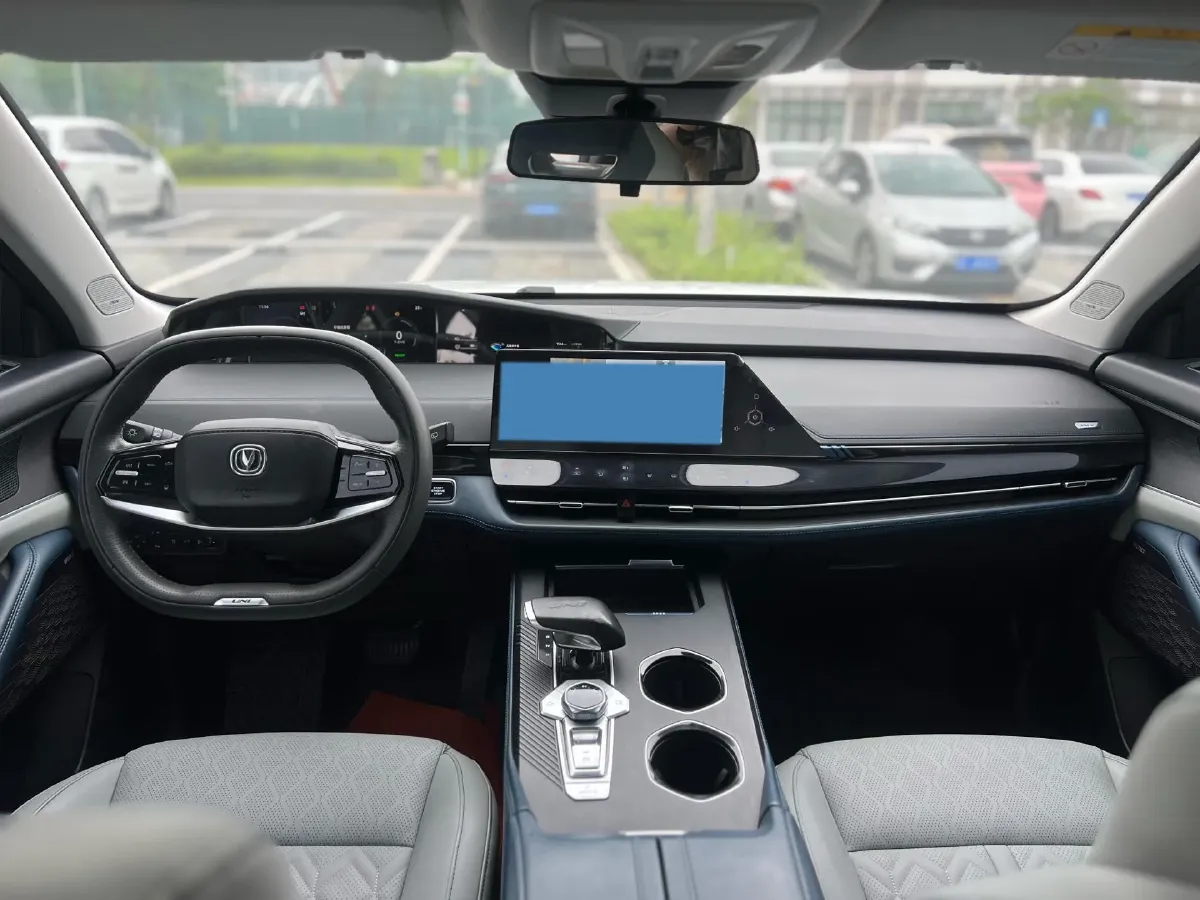 2022 Bestune T99 2.0T 224HP L4 6AT,autocango,china used car exporter,china ev exporter,chinese used car exporter,chinese used ev exporter