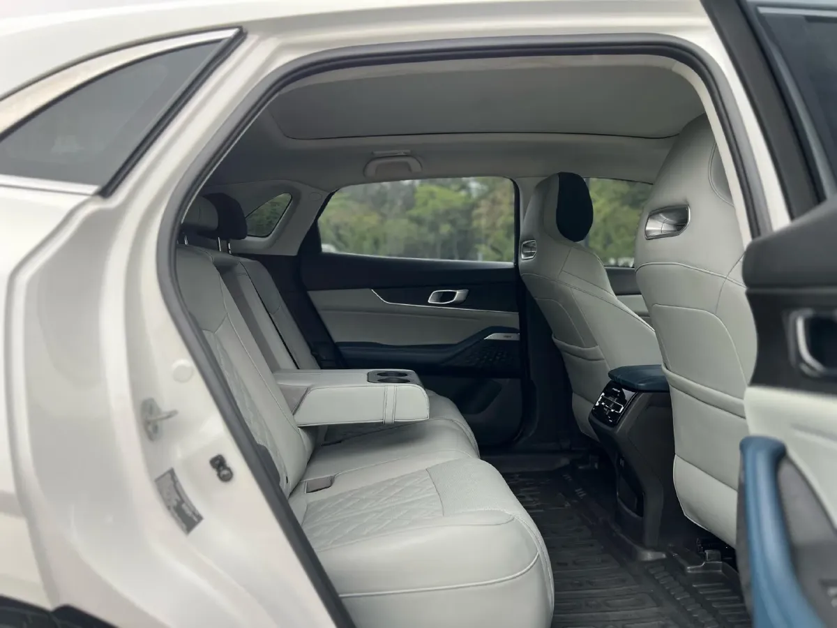 2022 Bestune T99 2.0T 224HP L4 6AT,autocango,china used car exporter,china ev exporter,chinese used car exporter,chinese used ev exporter