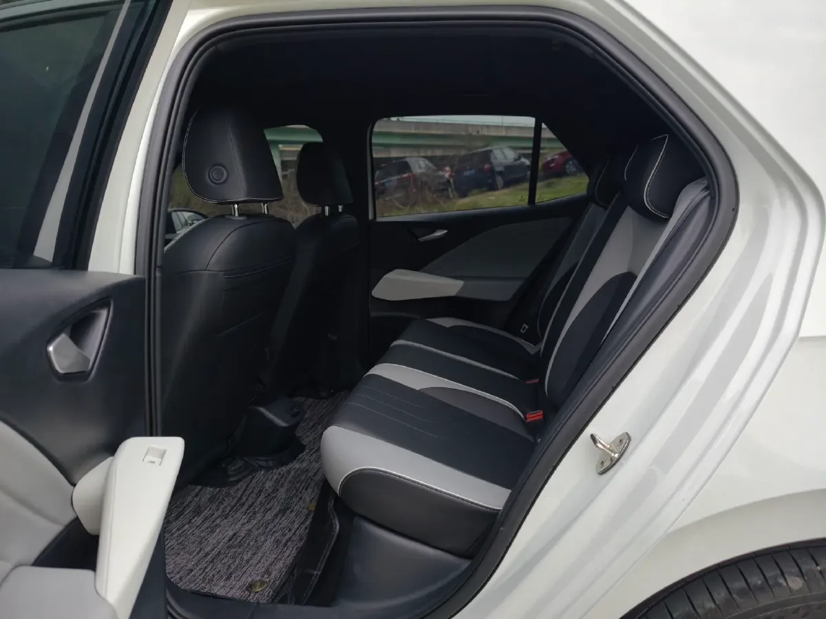 2025 JMC DaDao 2.3T 177HP L4 8AT,autocango,china used car exporter,china ev exporter,chinese used car exporter,chinese used ev exporter