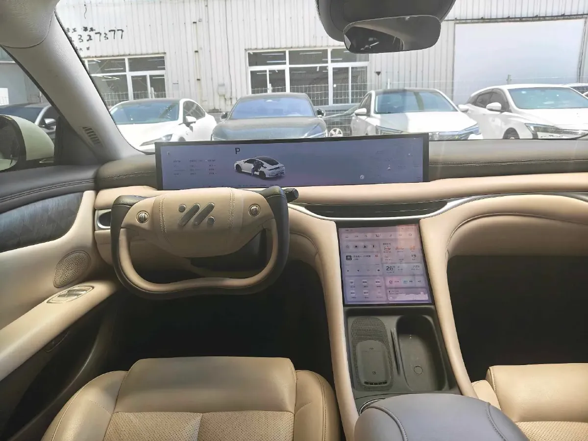 2024 IM L6 BEV 75KWH,autocango,china used car exporter,china ev exporter,chinese used car exporter,chinese used ev exporter
