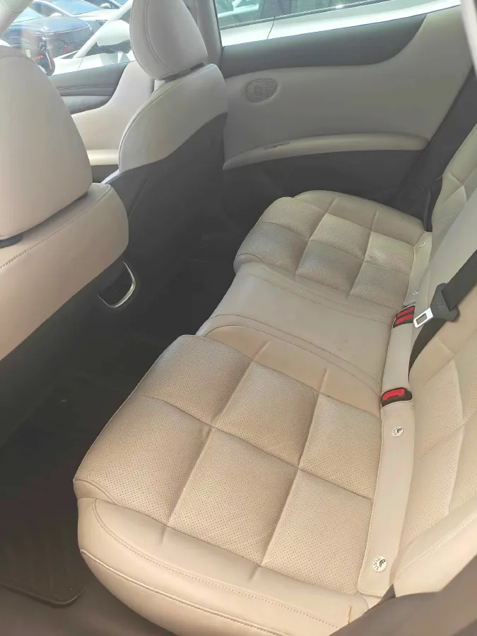 2024 IM L6 BEV 75KWH,autocango,china used car exporter,china ev exporter,chinese used car exporter,chinese used ev exporter