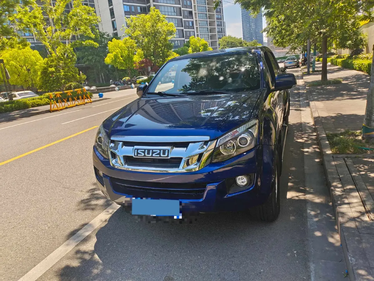 2020 Isuzu LingTuo 2.5T 150HP L4 6AT,autocango,china used car exporter,china ev exporter,chinese used car exporter,chinese used ev exporter