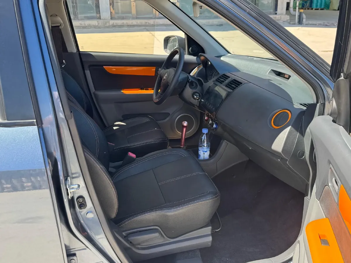 2016 Suzuki Swift 1.5L 103HP L4 4AT,autocango,china used car exporter,china ev exporter,chinese used car exporter,chinese used ev exporter