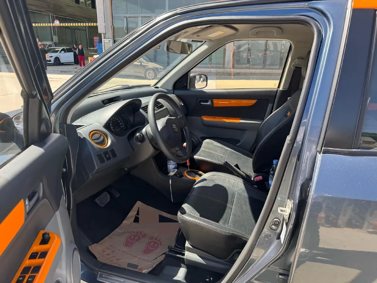 2016 Suzuki Swift 1.5L 103HP L4 4AT,autocango,china used car exporter,china ev exporter,chinese used car exporter,chinese used ev exporter