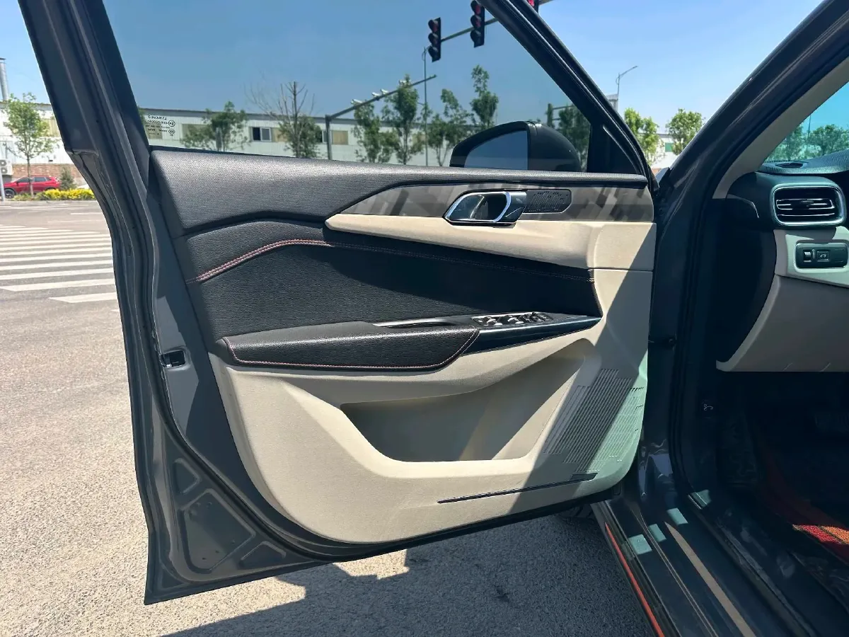 2018 Geely Emgrand GT 1.5T 180HP L3 7DCT,autocango,china used car exporter,china ev exporter,chinese used car exporter,chinese used ev exporter