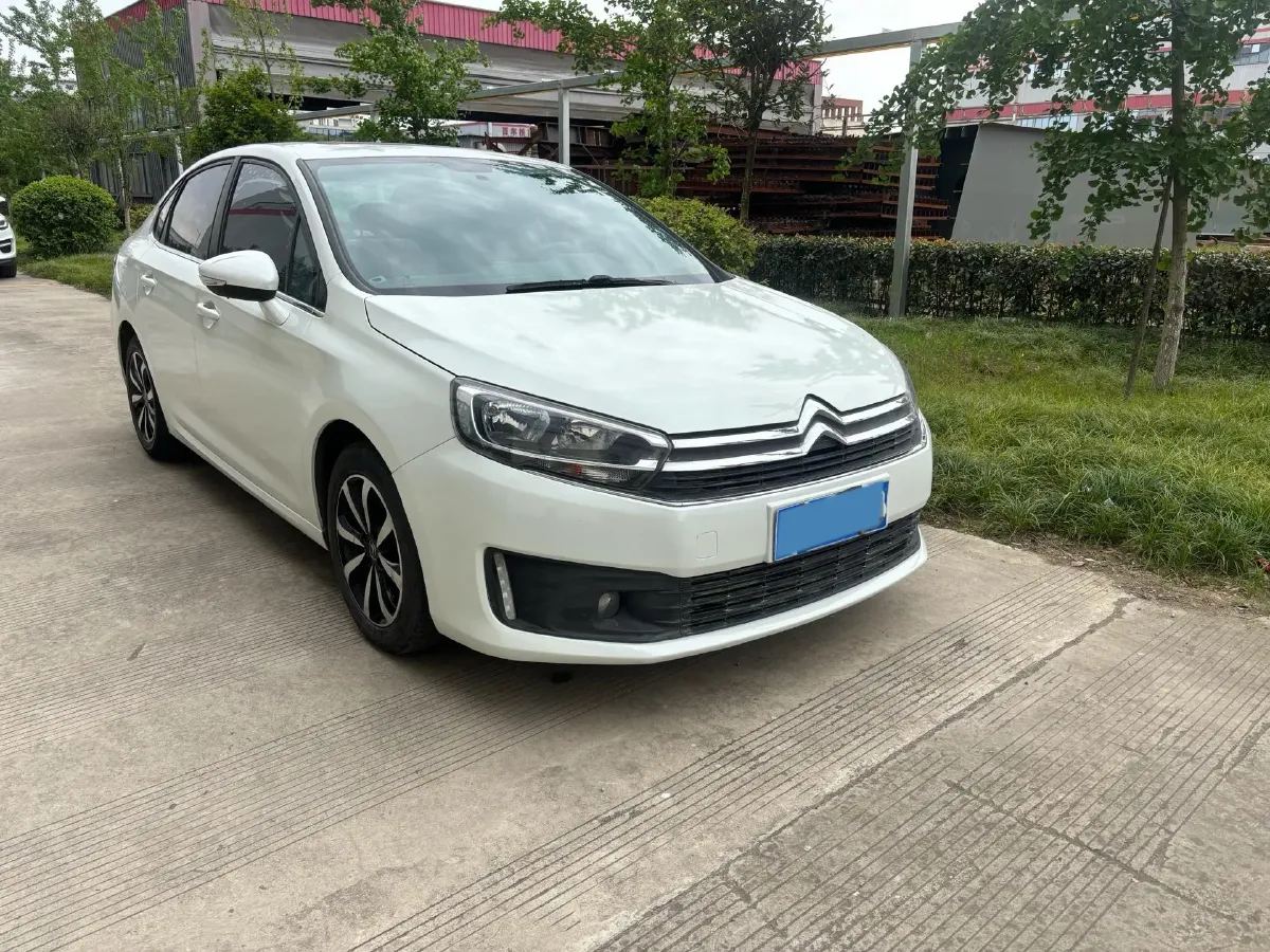 2018 Citroen C4 C-Quatre 1.6L 117HP L4 5MT,autocango,china used car exporter,china ev exporter,chinese used car exporter,chinese used ev exporter