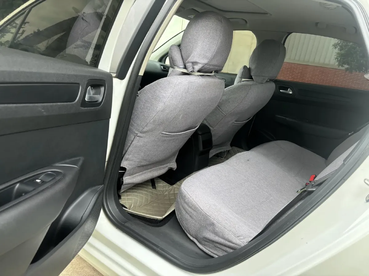 2018 Citroen C4 C-Quatre 1.6L 117HP L4 5MT,autocango,china used car exporter,china ev exporter,chinese used car exporter,chinese used ev exporter