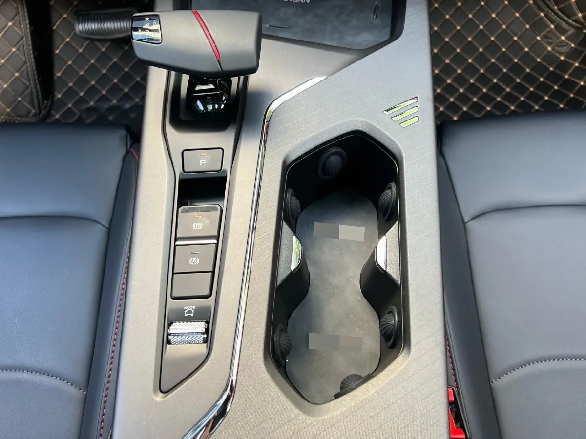 2025 ChangAn X5 PLUS 1.5T 188HP L4 7DCT,autocango,china used car exporter,china ev exporter,chinese used car exporter,chinese used ev exporter
