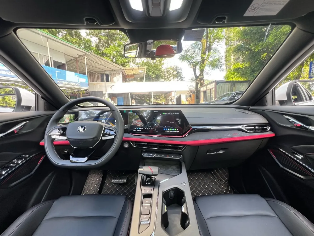 2025 ChangAn X5 PLUS 1.5T 188HP L4 7DCT,autocango,china used car exporter,china ev exporter,chinese used car exporter,chinese used ev exporter