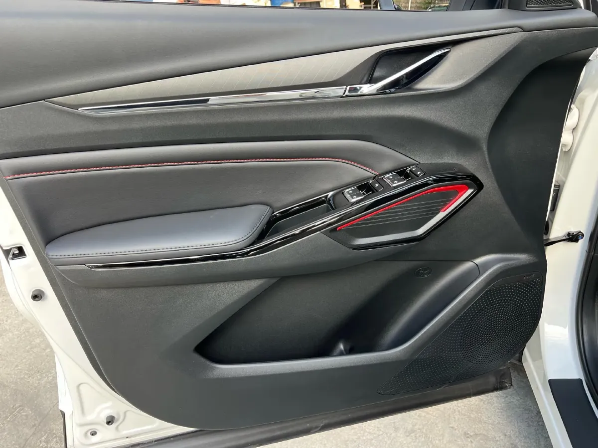 2025 ChangAn X5 PLUS 1.5T 188HP L4 7DCT,autocango,china used car exporter,china ev exporter,chinese used car exporter,chinese used ev exporter