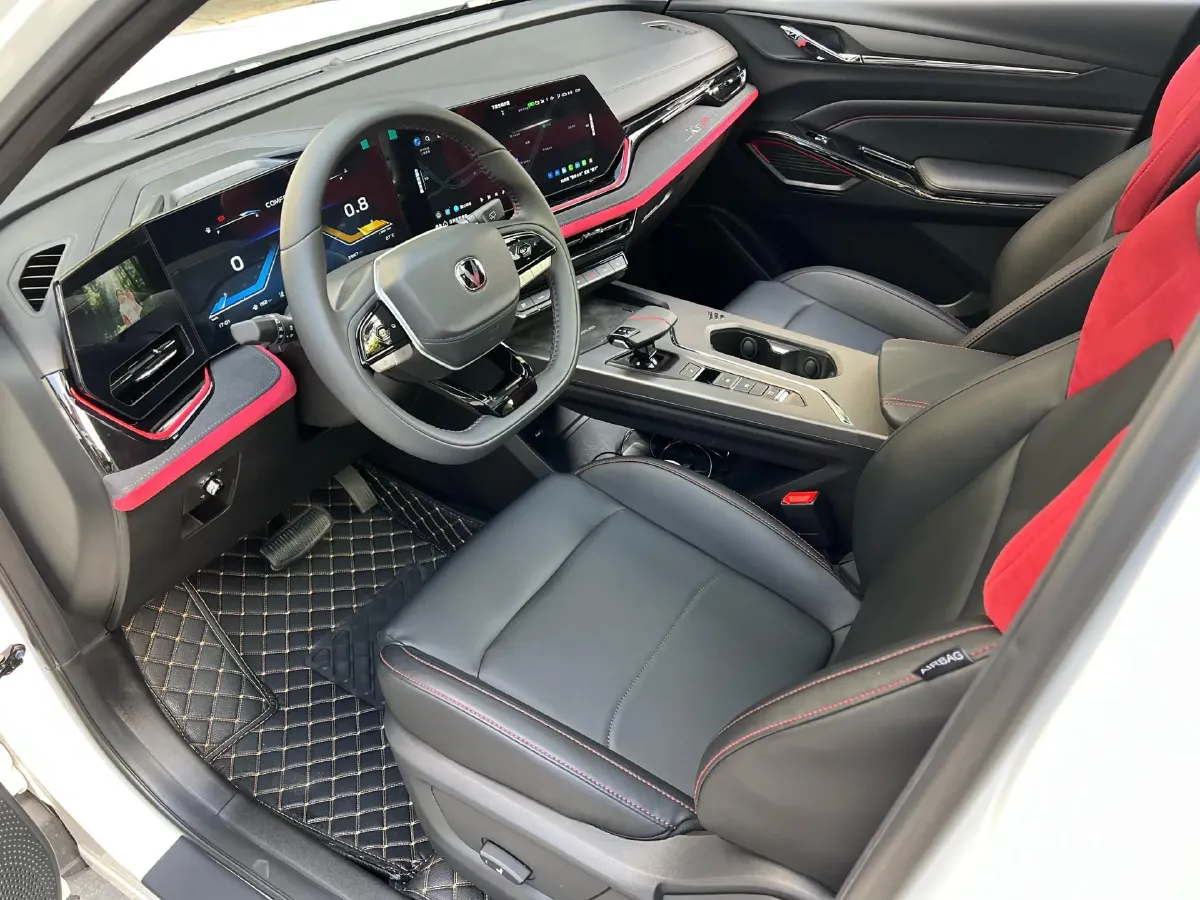 2025 ChangAn X5 PLUS 1.5T 188HP L4 7DCT,autocango,china used car exporter,china ev exporter,chinese used car exporter,chinese used ev exporter