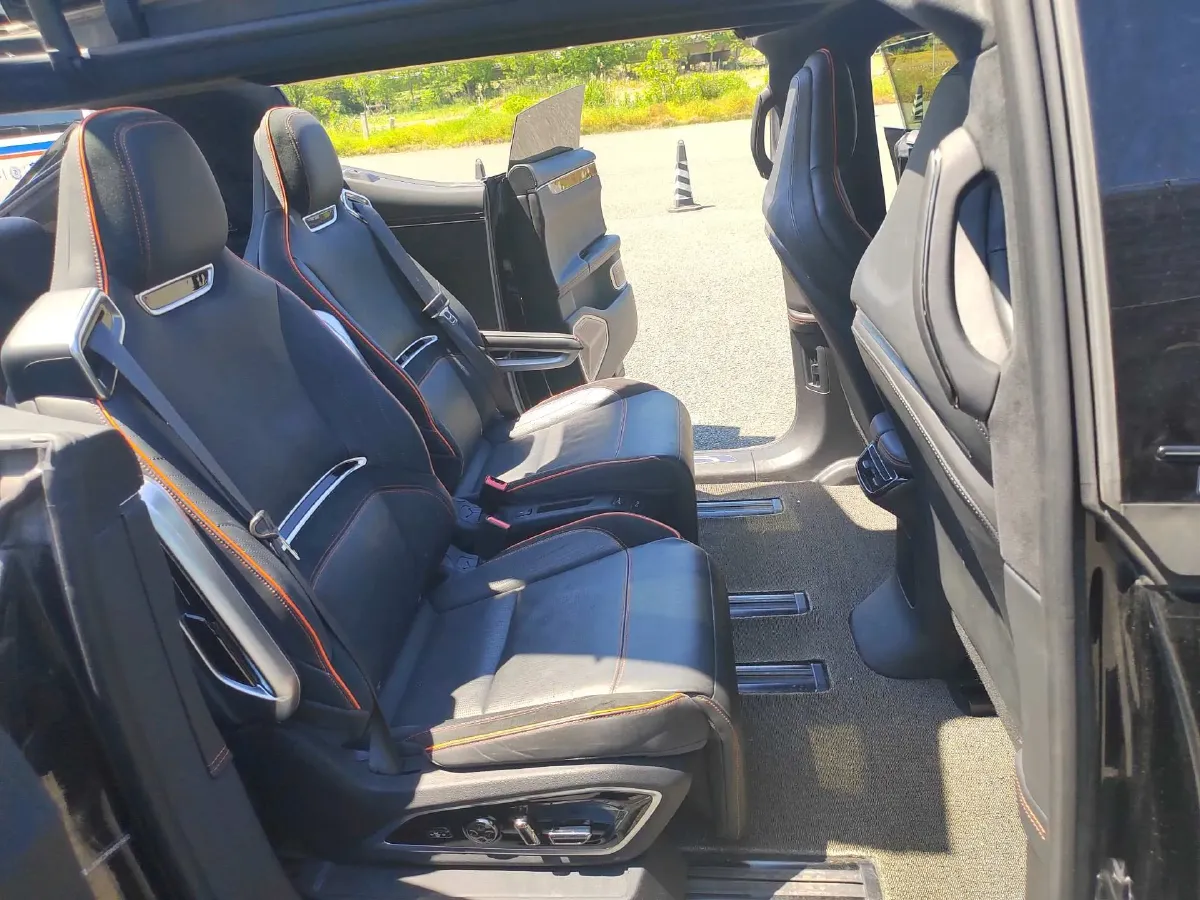 2021 HiPhi X BEV 97KWH,autocango,china used car exporter,china ev exporter,chinese used car exporter,chinese used ev exporter