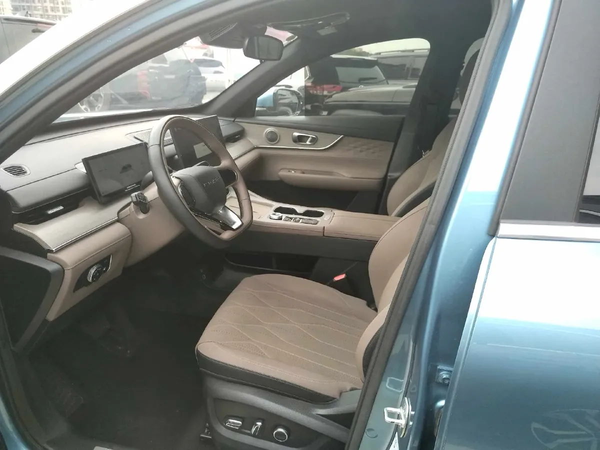 2025 Chery Tiggo8 PLUS C-DM 1.5T 156HP L4 1DHT PHEV,autocango,china used car exporter,china ev exporter,chinese used car exporter,chinese used ev exporter
