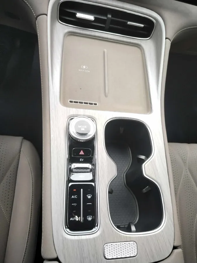 2025 Chery Tiggo8 PLUS C-DM 1.5T 156HP L4 1DHT PHEV,autocango,china used car exporter,china ev exporter,chinese used car exporter,chinese used ev exporter