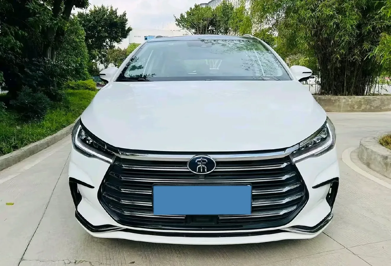 2022 Exceed LXC-DM 1.5T 156HP L4 3DHT PHEV 19.27KWH,autocango,china used car exporter,china ev exporter,chinese used car exporter,chinese used ev exporter