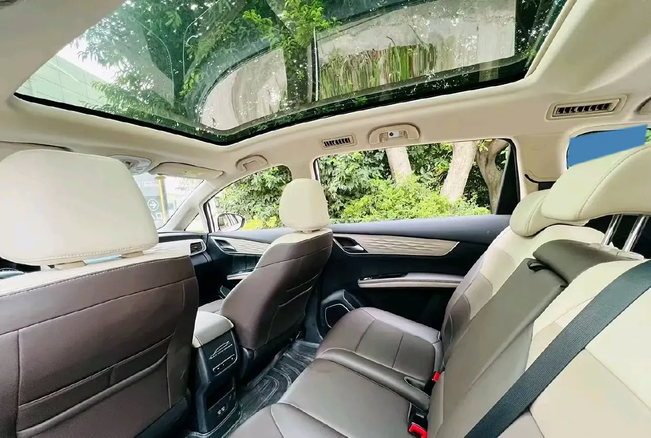 2022 Exceed LXC-DM 1.5T 156HP L4 3DHT PHEV 19.27KWH,autocango,china used car exporter,china ev exporter,chinese used car exporter,chinese used ev exporter