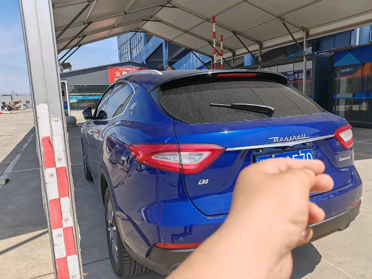 2019 Maserati Levante 3.0T 350HP V6 8AT,autocango,china used car exporter,china ev exporter,chinese used car exporter,chinese used ev exporter