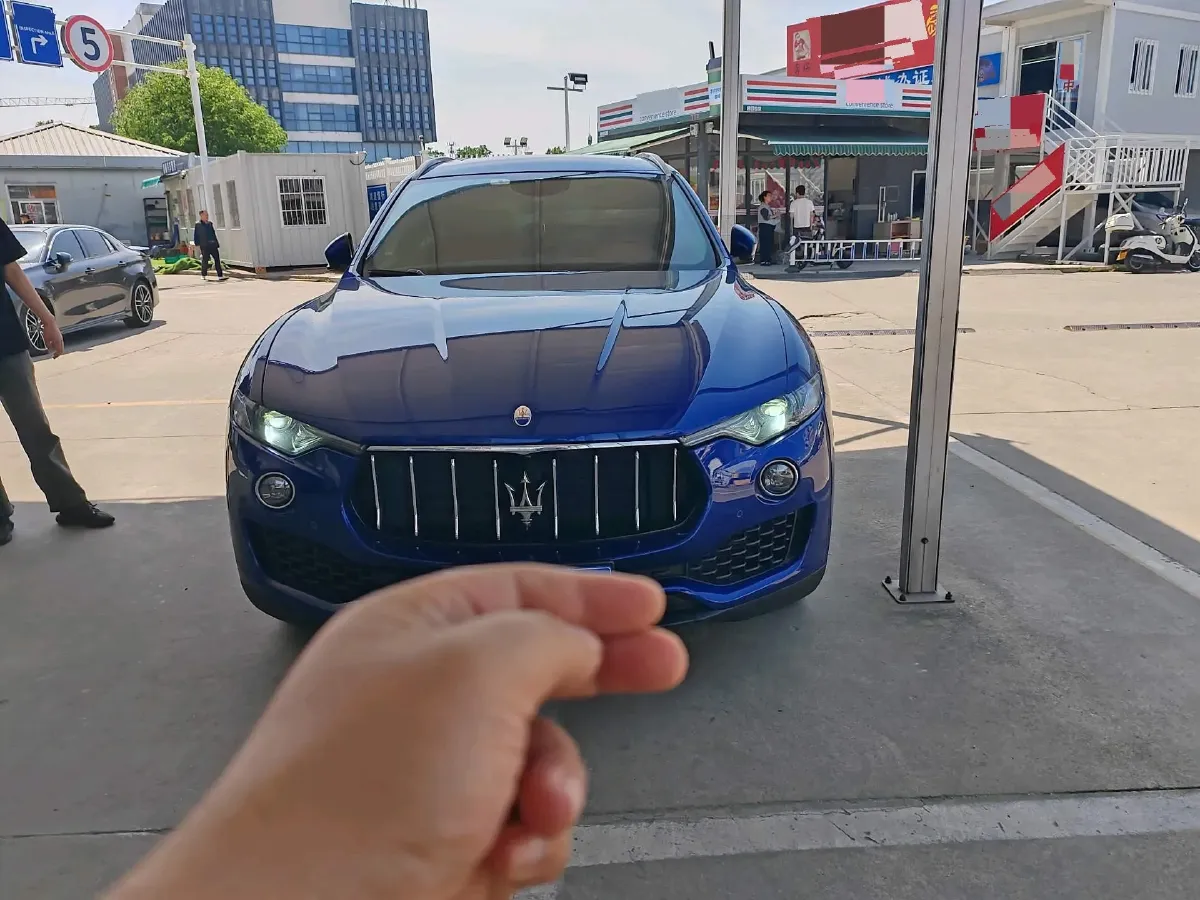2019 Maserati Levante 3.0T 350HP V6 8AT,autocango,china used car exporter,china ev exporter,chinese used car exporter,chinese used ev exporter