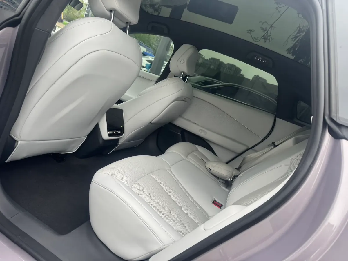 2024 Xpeng P7+ BEV 60.7KWH,autocango,china used car exporter,china ev exporter,chinese used car exporter,chinese used ev exporter