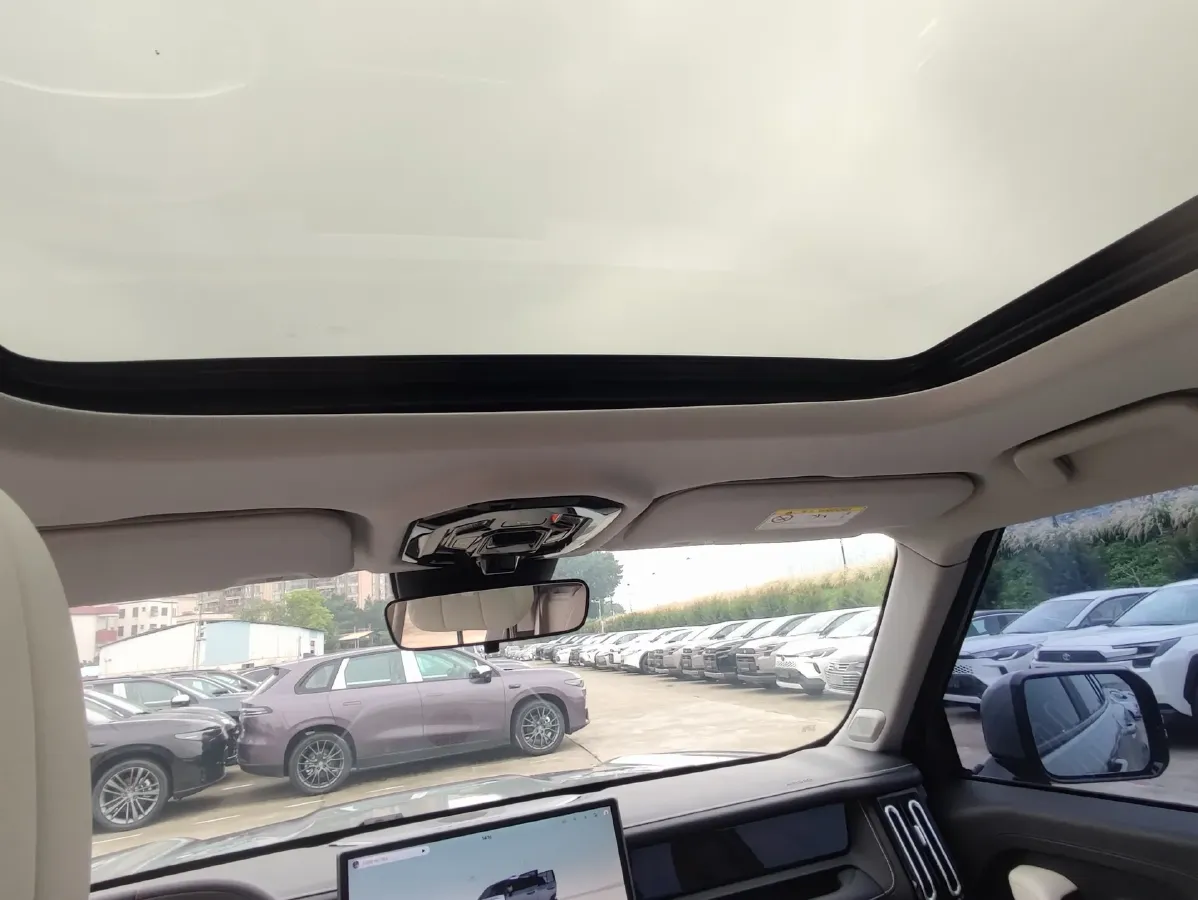 2025 MAXUS XinTu V70 2.0T 150HP L4 9AT,autocango,china used car exporter,china ev exporter,chinese used car exporter,chinese used ev exporter