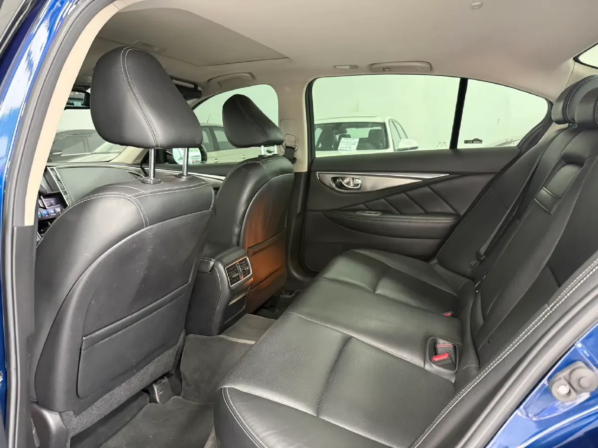 2016 Infiniti Q50L 2.0T 211HP L4 7AT,autocango,china used car exporter,china ev exporter,chinese used car exporter,chinese used ev exporter