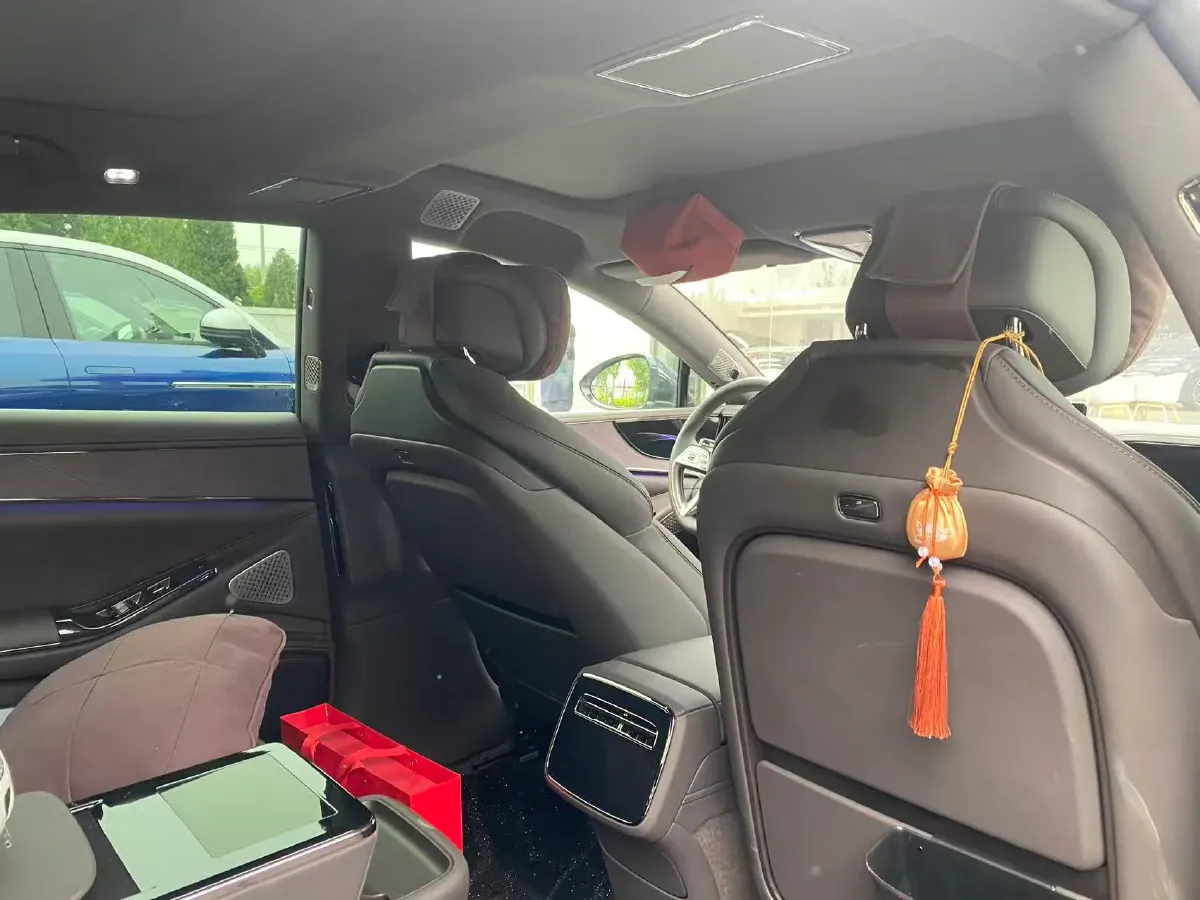 2024 Denza DenzaZ9 2.0T 207HP L4 E-CVT PHEV 38.5KWH,autocango,china used car exporter,china ev exporter,chinese used car exporter,chinese used ev exporter