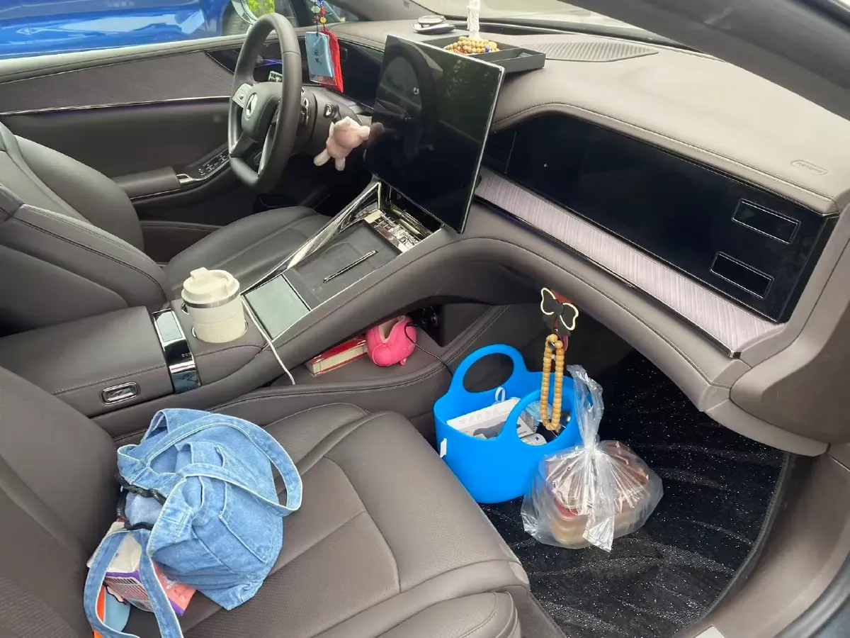 2024 Denza DenzaZ9 2.0T 207HP L4 E-CVT PHEV 38.5KWH,autocango,china used car exporter,china ev exporter,chinese used car exporter,chinese used ev exporter