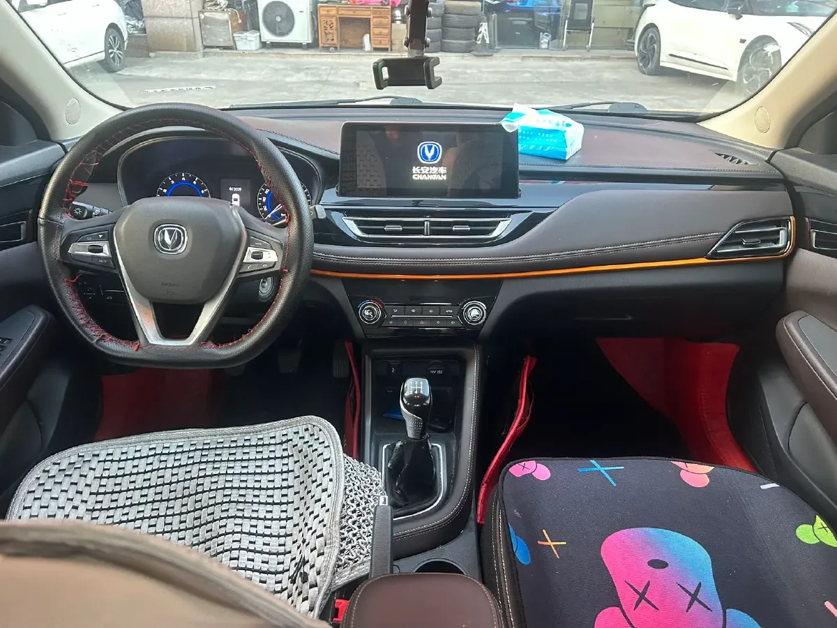 2019 ChangAn Eado DT 1.6L 125HP L4 5MT,autocango,china used car exporter,china ev exporter,chinese used car exporter,chinese used ev exporter