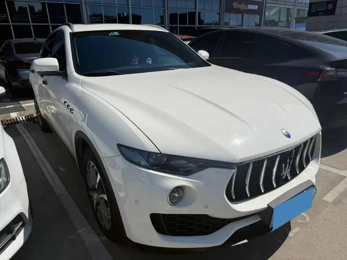 2018 Maserati Levante 3.0T 350HP V6 8AT,autocango,china used car exporter,china ev exporter,chinese used car exporter,chinese used ev exporter