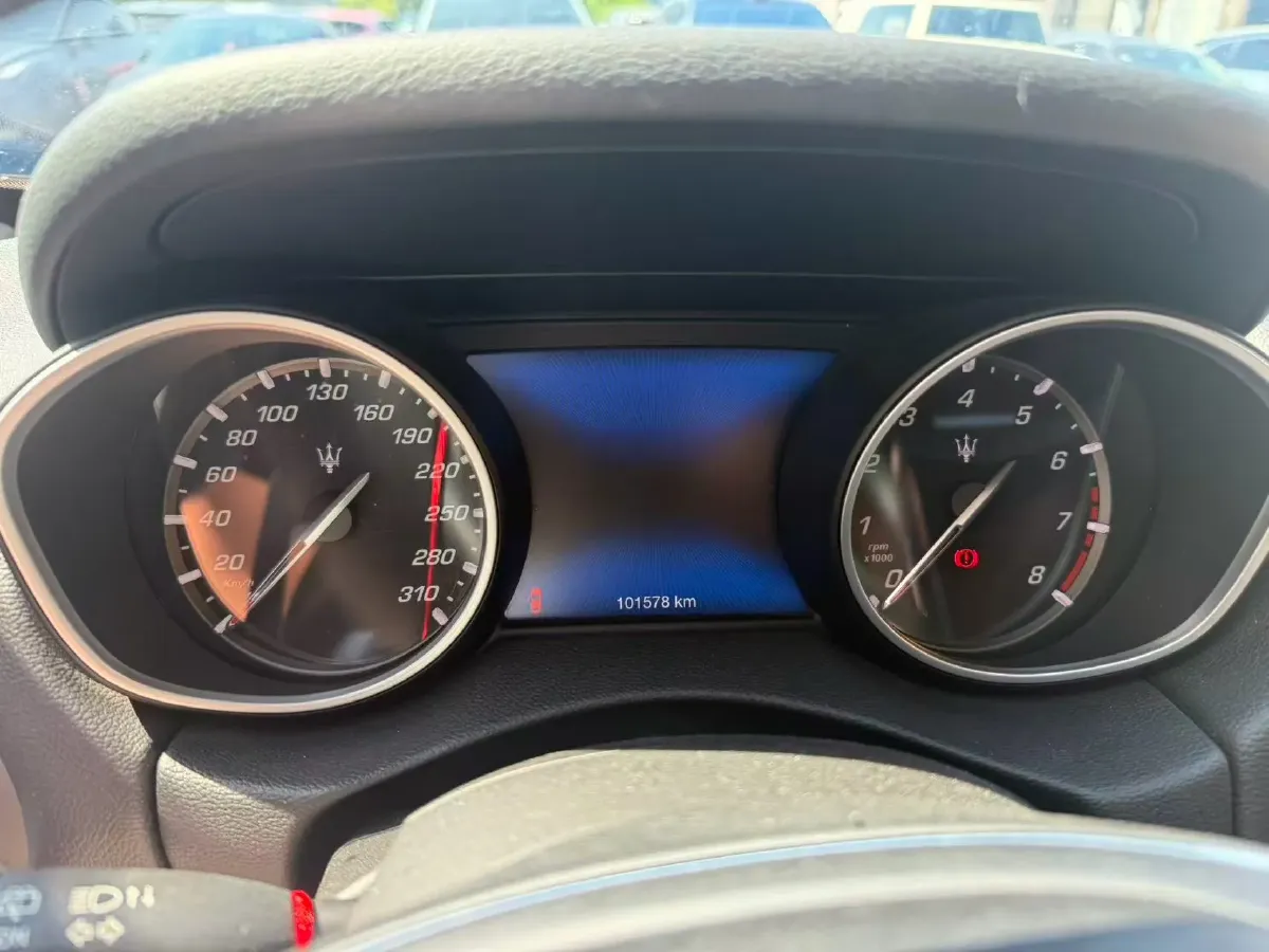 2018 Maserati Levante 3.0T 350HP V6 8AT,autocango,china used car exporter,china ev exporter,chinese used car exporter,chinese used ev exporter