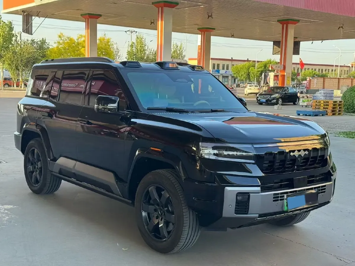 2025 FangChengBao Bao 8 2.0T 245HP L4 E-CVT PHEV,autocango,china used car exporter,china ev exporter,chinese used car exporter,chinese used ev exporter